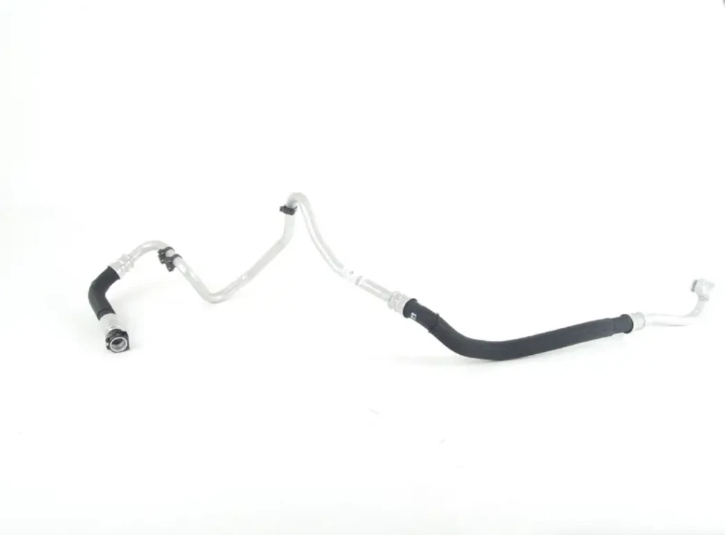 NEW BMW 5 F10 OIL COOLING PIPE OUTLET 7636880 17227636880 ORIGINAL 
