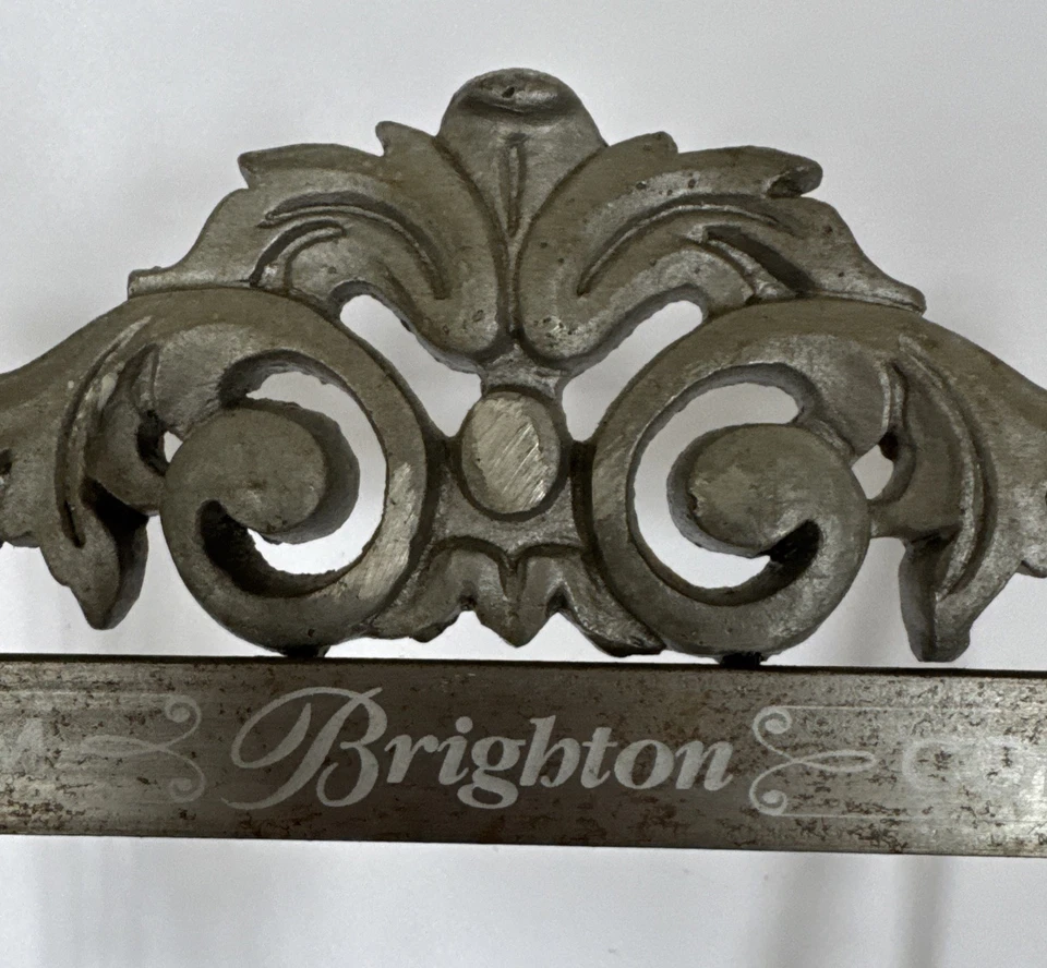 Estante de exhibición de tienda de cinturones de metal de mesa Brighton vintage de los años 50 difícil de encontrar Foto 2 de 4