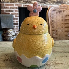 Cracker Barrel Easter Eggs Baby Chick Ceramic Cookie/Sweet's Jar 11" Tall EUC!