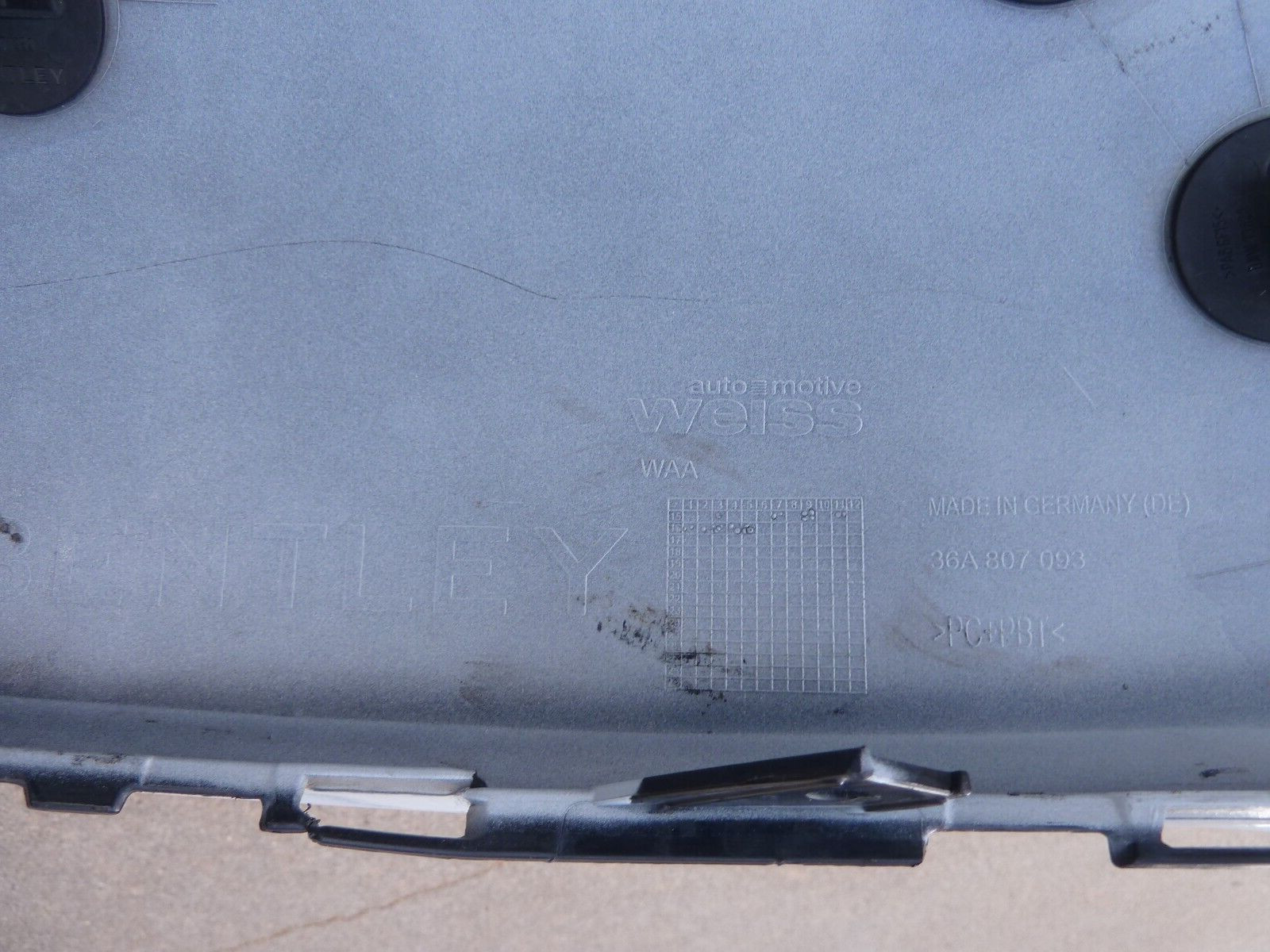 2016-2019 Bentley BENTAYGA FRONT BUMPER LOWER LIP VALANCE SPOILER OEM