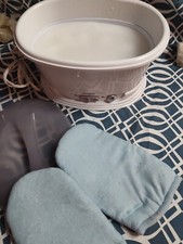 REVLON SPA MoistureStay Fast Heating Luxury Paraffin Bath With Wax And Mitt