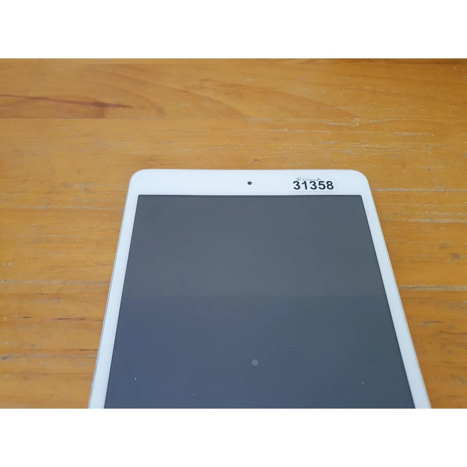 Apple iPad Mini A1432 Tablet White/Silver Wi-Fi 7.9" LCD Screen 5MP (512MB+16GB) - Image 2 of 4