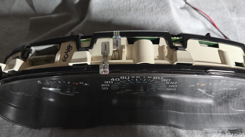 Buick Century Gauge Cluster 1999-2005 Foto 4 de 4