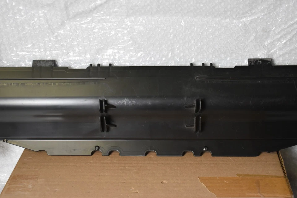 PORSCHE CAYENNE TURBO UPPER DEFLECTOR 2019-2023 OEM 9Y0121673A - Image 3 of 4