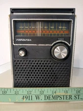 RARE Vintage Soundesign #1452 70s AM Portable Radio JAPAN  HONG KONG "C" Cell