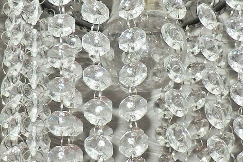 100 Chandelier Light Crystals 2m Garland 14mm Cut Glass Drops Beads Droplets - Picture 8 of 12