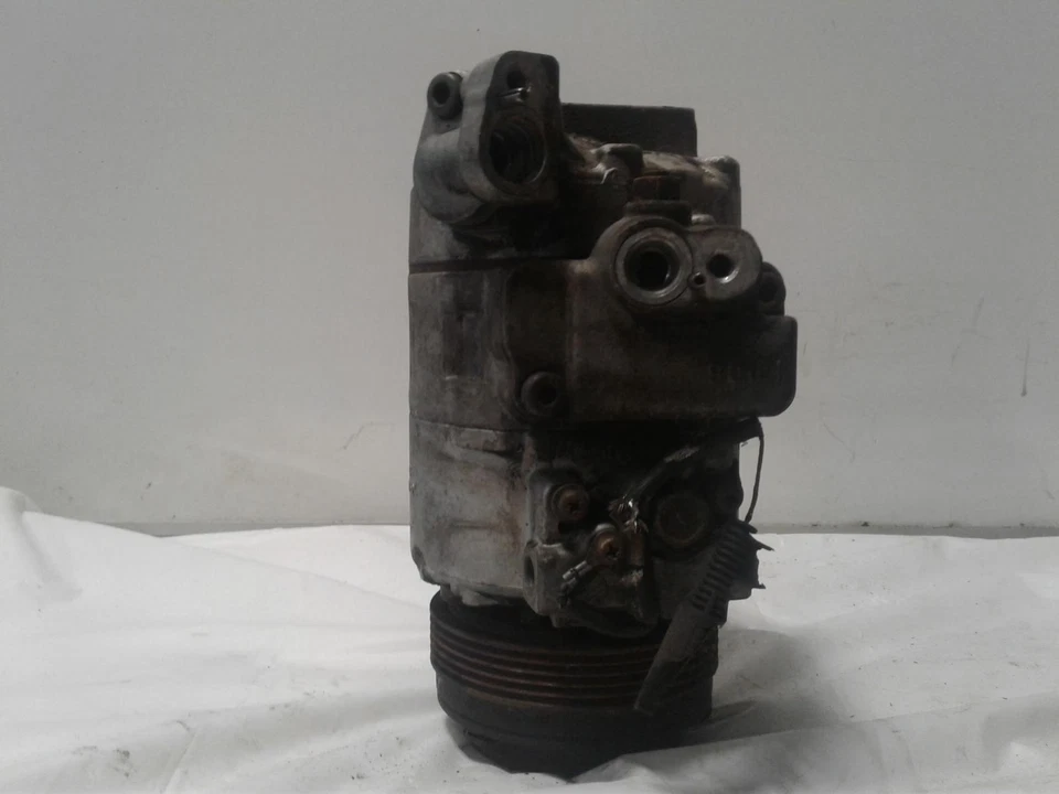 Compresor de aire acondicionado usado se adapta a: BMW 740i 1998 grado A Foto 2 de 4