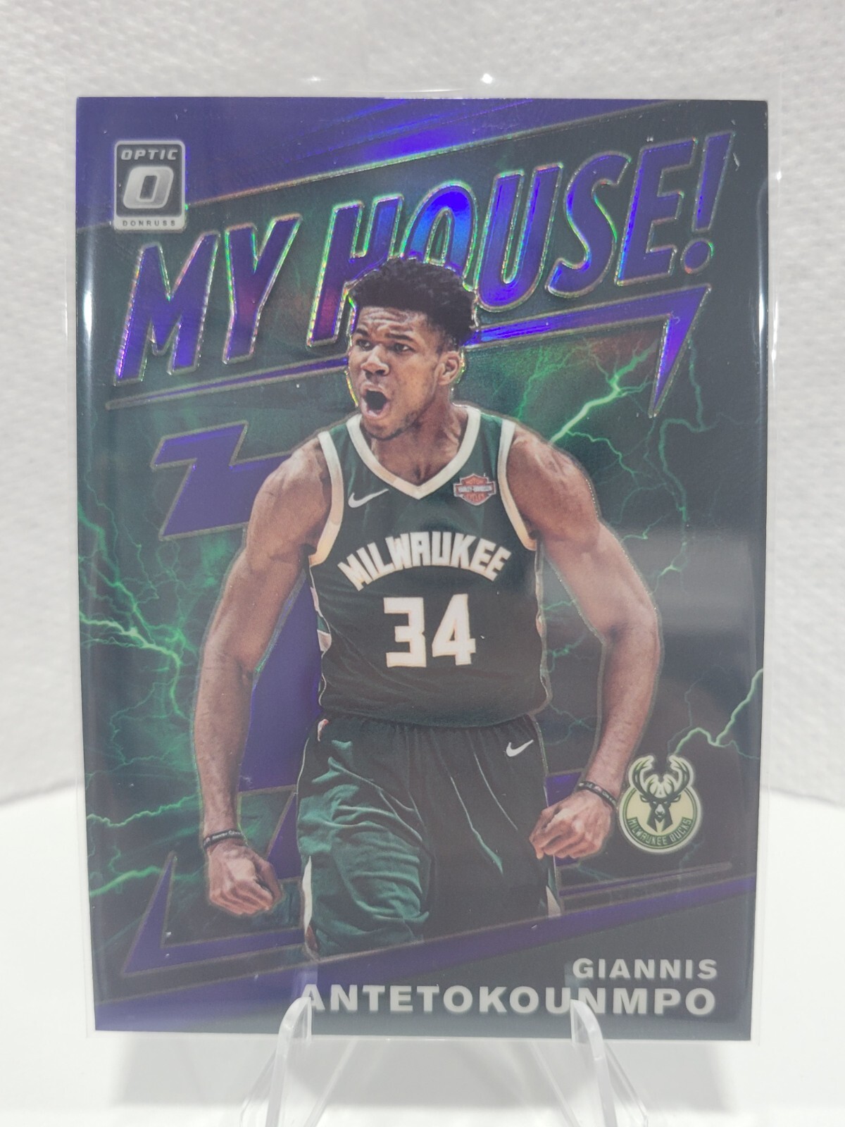 2019-20 Optic Giannis Antetokounmpo My House Purple Prizm Bucks #5
