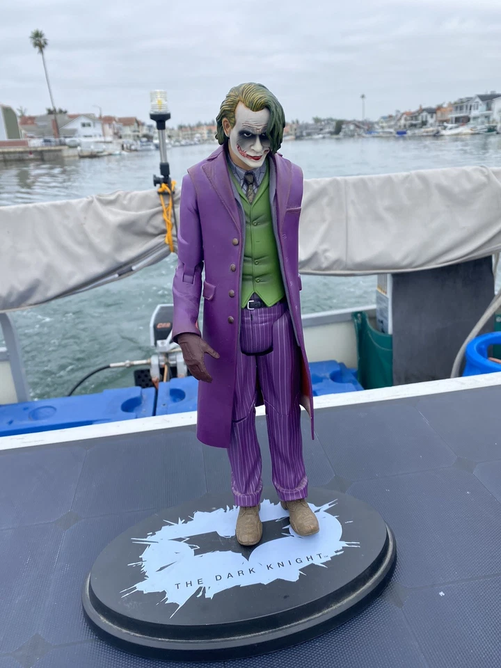 Toys R Us TRU Exclusivo The Dark Knight EL BROKER 12" Pulgadas Figura Mattel Roto Foto 2 de 4