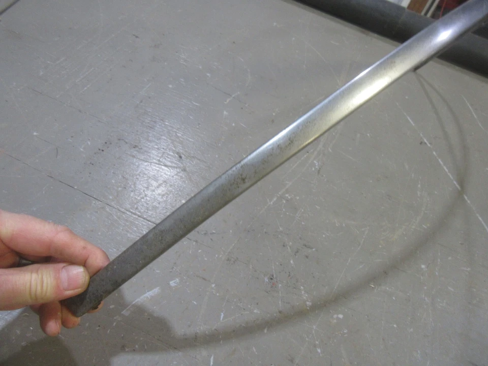 Chevrolet Styleline Deluxe 1949 exterior puerta trasera moldura inferior tira DR Foto 2 de 3