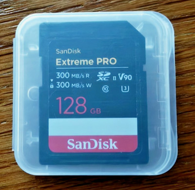 SanDisk Extreme PRO SDHC UHS-II Speicherkarte V90 128 GB (300 MB/s, 8K-, 4K-)