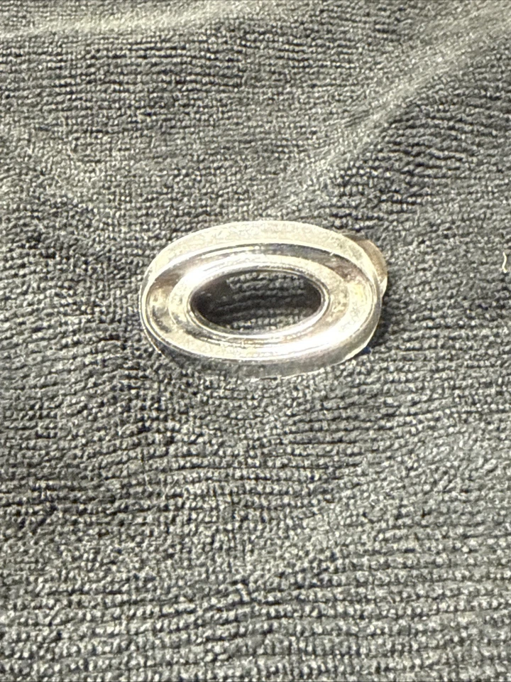 Manivelas de ventilação Pontiac Firebird 1968 fabricante de equipamento original + emblemas de letras PONTIAC e emblema traseiro - Imagem 4 de 4