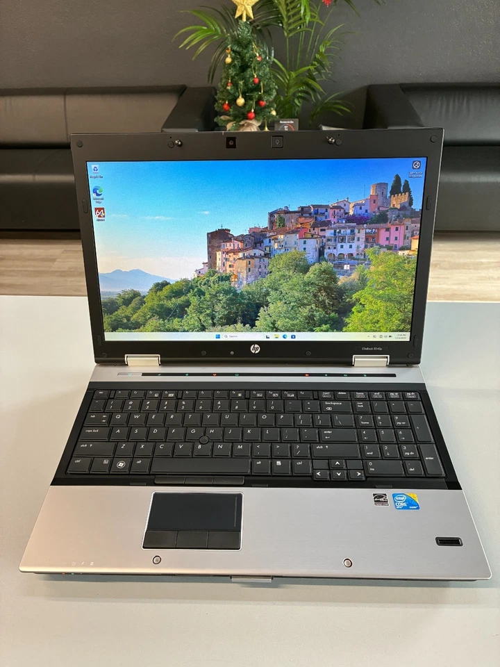 HP EliteBook 8540p: 15,6 дюйма / i7-M620 / 8 Гб / 1 Гб NVS 5100M / SSD 240 Гб / Win 11 - Изображение 4 из 4