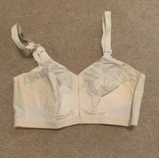 NIB Vintage Sears Under Fashions White Full-Coverage Front Closure Bra