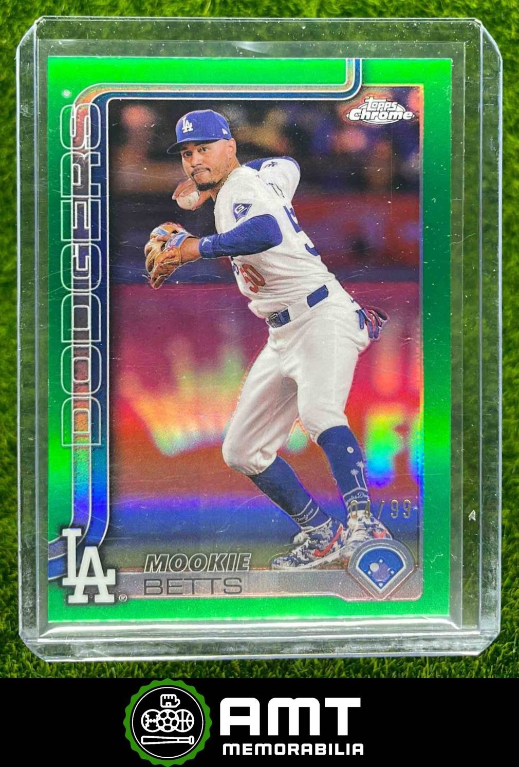 Mookie Betts 4/99 2025 Topps Chrome Green Refractor Los Angeles Dodgers #50