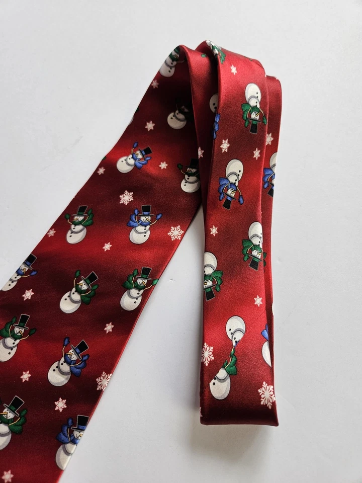 Men's Holiday Tie Snowmen - 58” L x 4” Wide Christmas Red White Snowflakes Silk - Изображение 3 из 4