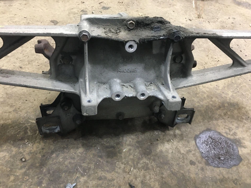 Conjunto portador/diferencial Chevy Corvette 95 PORTADOR TRASERO DIFERENCIAL APAGADO Foto 2 de 4