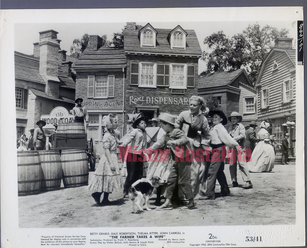 Vintage Photo 1953 Betty Grable The Farmer Takes A Wife
