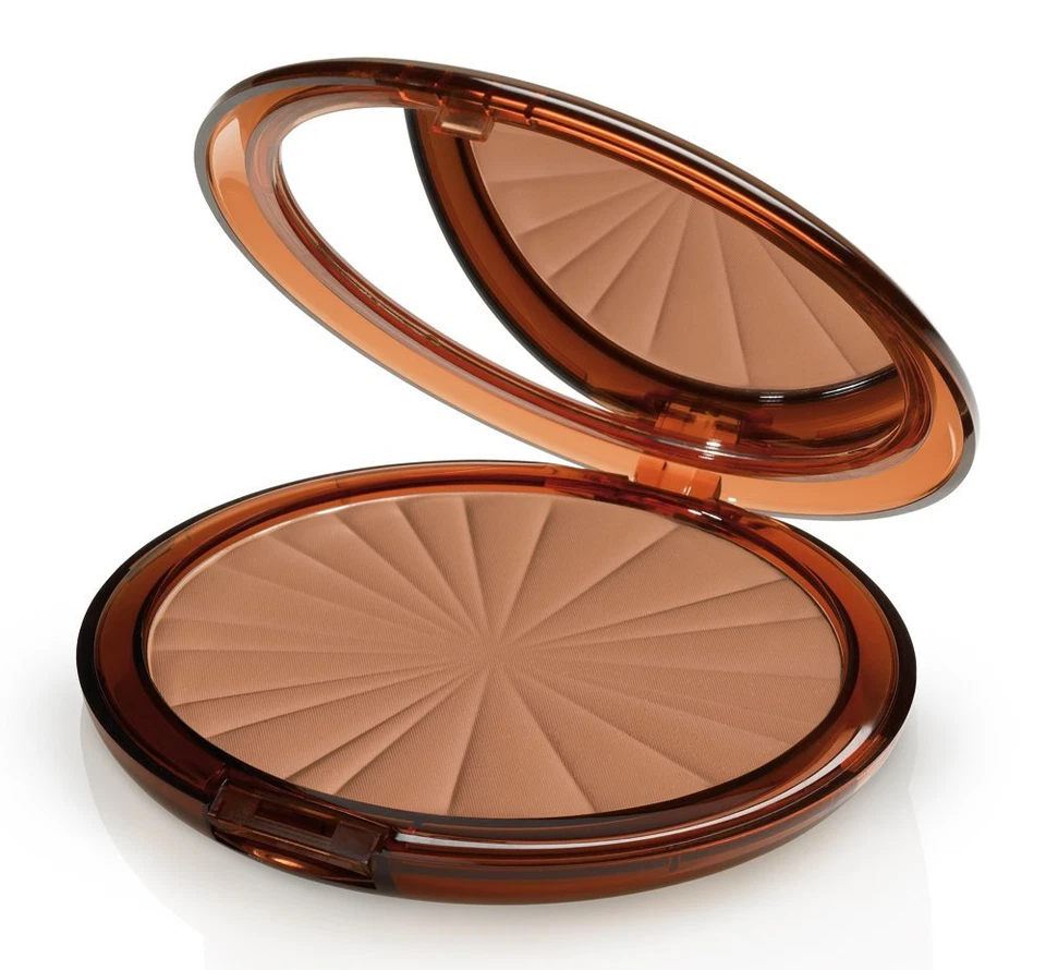 Isadora Large Bronzing Powder for Face and Body - 91 Dark Tan - 35 g / 1.2 Oz. - Image 2 of 2