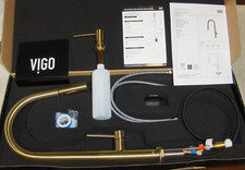 VIGO Greenwich Matte Gold Pull-Down Sprayer Kitchen Faucet  Soap Dispenser