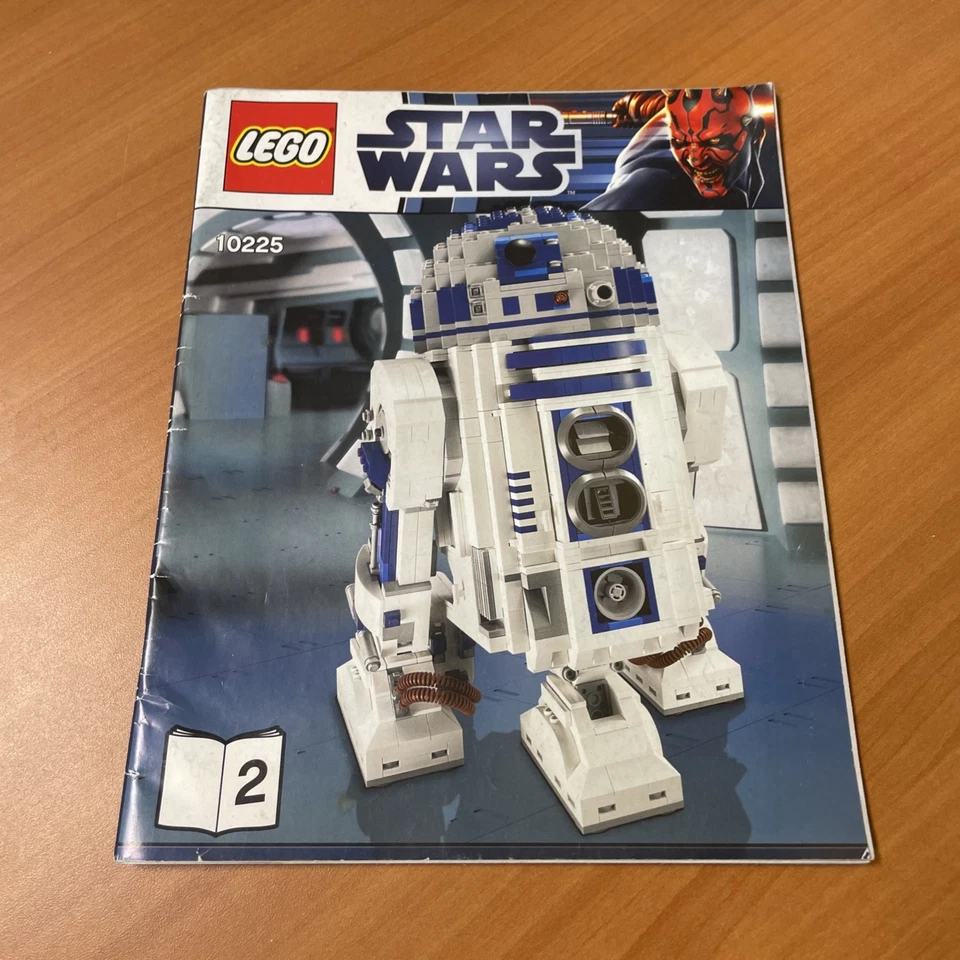 LEGO Star Wars: R2-D2 (10225) : INSTRUCTION MANUALS ONLY (All Three) - Image 3 of 4