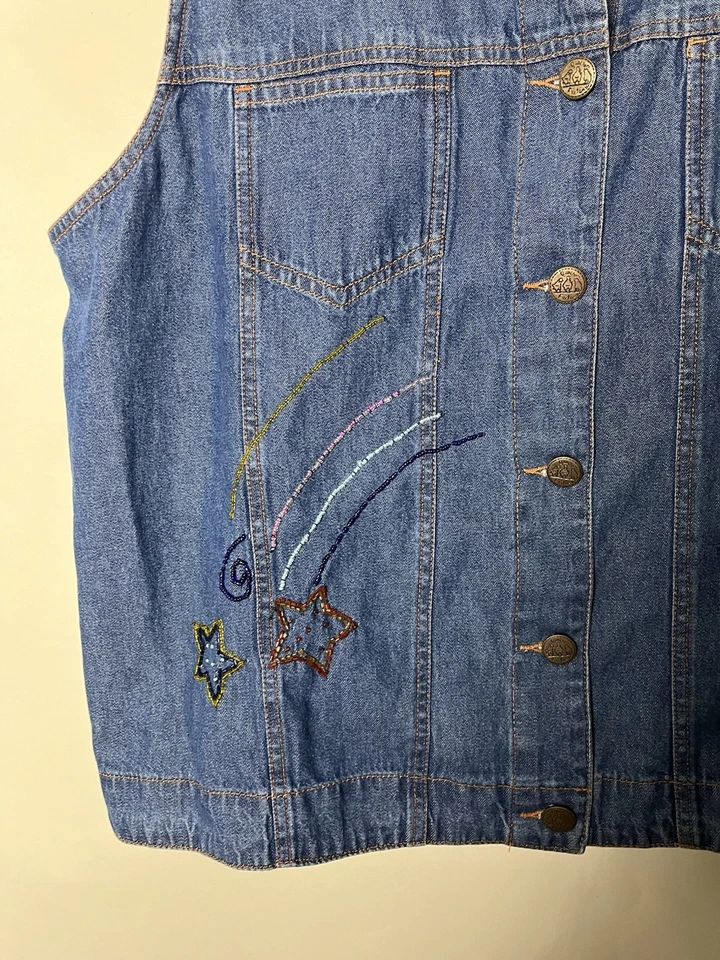The Quacker Factory Denim Button Down Top Sleeveless Vest Beaded Stars 1X - Image 3 of 4
