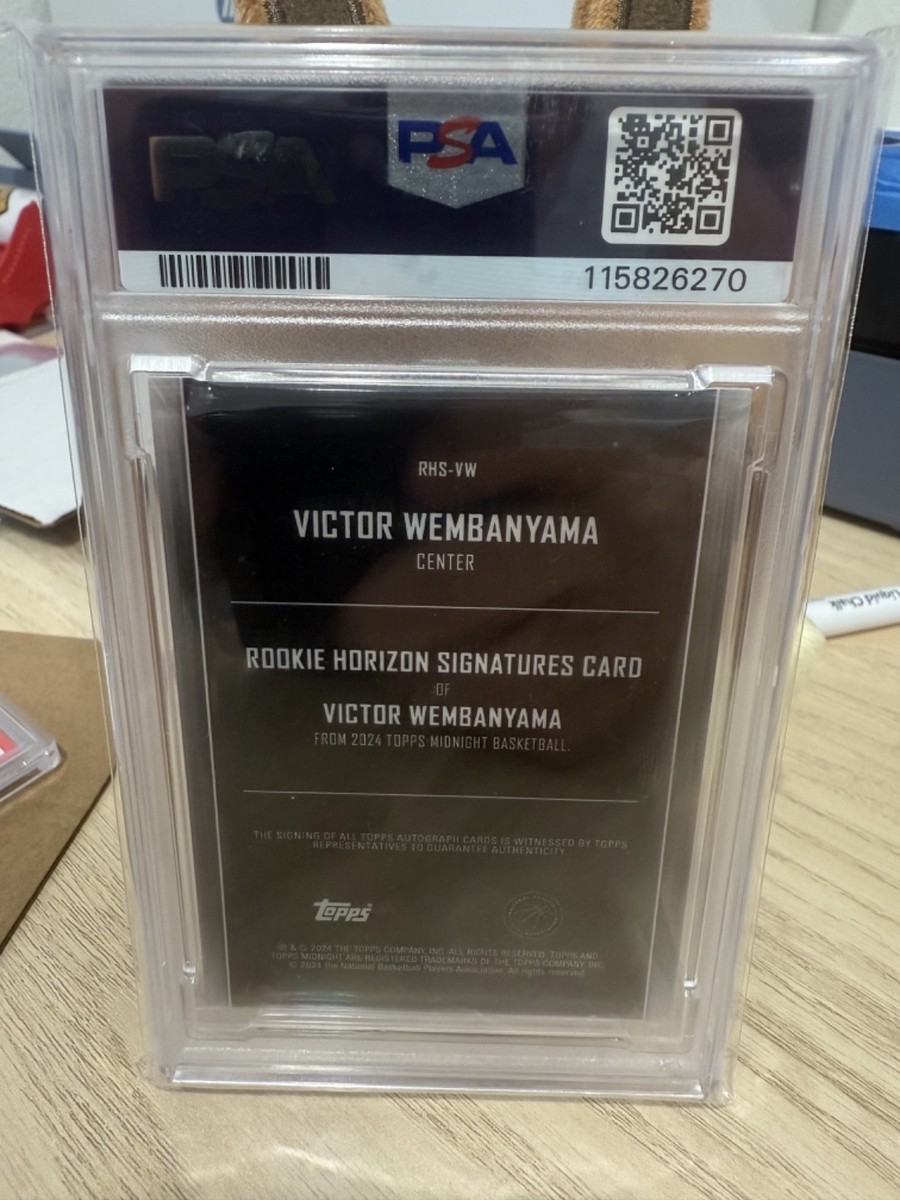 2023-24 Topps Midnight - Rookie Horizon Signatures Victor