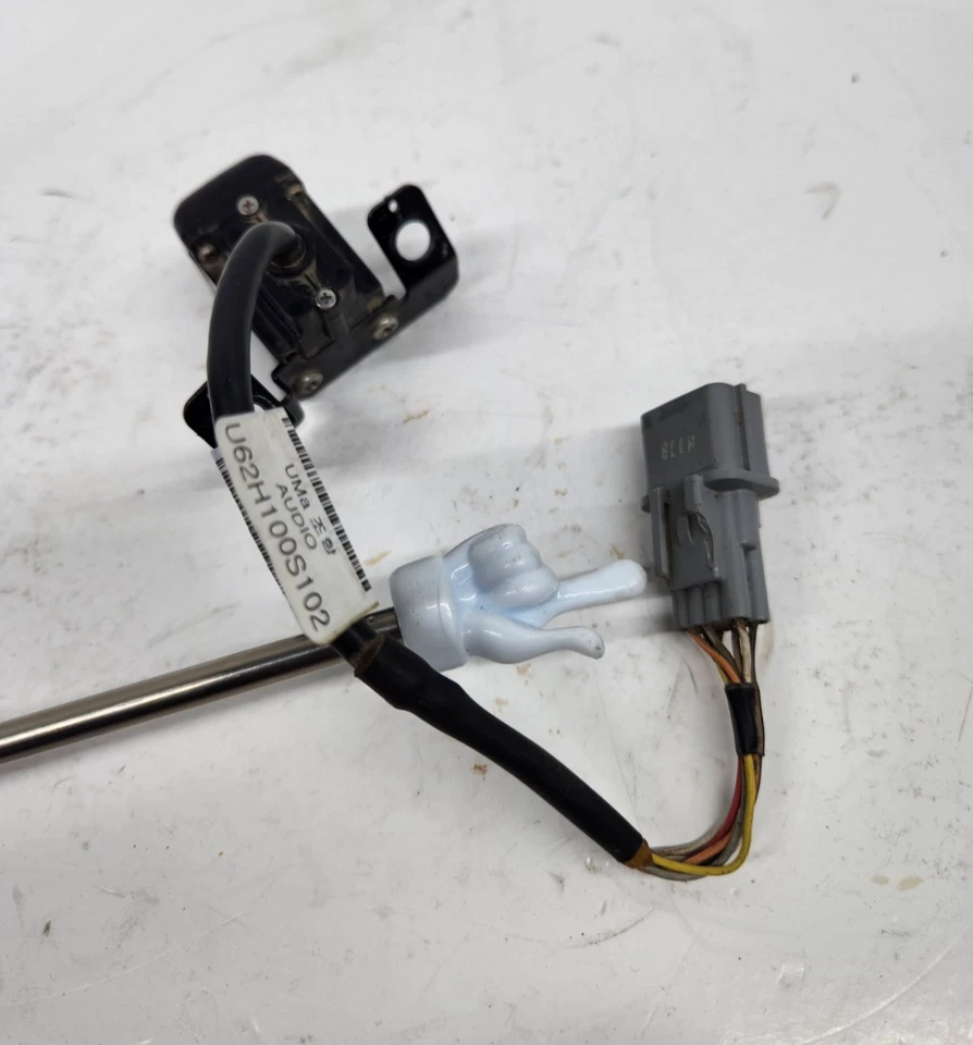 Câmera traseira Kia Sorento 2016-2018 95760-C6210 fabricante de equipamento original *guia quebrada - Imagem 4 de 4