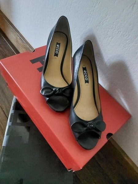 Women Ecco Heels Black Leather 38 #3RPX