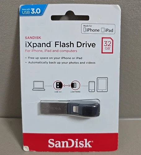 SANDISK iXpand Mini Flash Drive 32gb USB 3.0 Expansion for iPhone iPad Computers