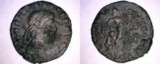 367-383AD Roman Imperial Gratian AE18 Emperor Dragging Captive Right Siscia