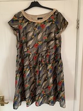 HOLLY WILLOUGHBY WOMENS BLACK FLORAL SKATER DRESS SIZE 18 VGC