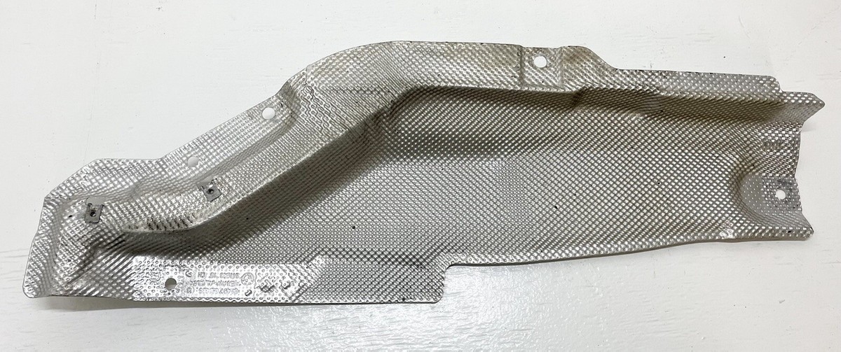 06-15 OEM BMW E90 335xi Front Right Heat Insulation 51487059365 