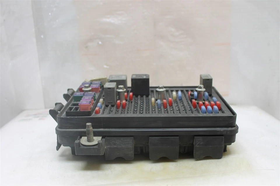 10346588 Chevrolet Impala 2014 предохранитель коробка реле соединительный блок модуль 666 2E3 B6 - Изображение 4 из 4