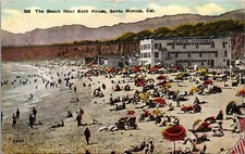 The Beach Near Bath House, Santa Monica, California Postcard