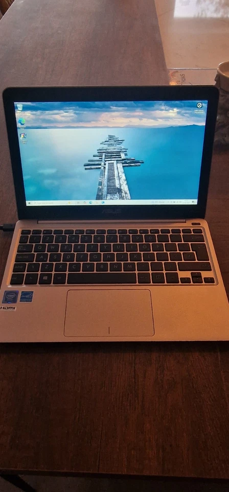 Asus E200HA 11.6 Laptop - Image 2 of 4