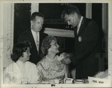 1962 Press Photo Men & Women at Rotary Club, Ten Eyck Event - tua10806