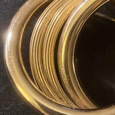 Vintage Gold Tone Textured Interlocking Circle Knot Round  display picture 1
