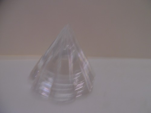 Clear Glass Pyramid Shape Paper Weight Scalloped Bottom Edge - Picture 2 of 7