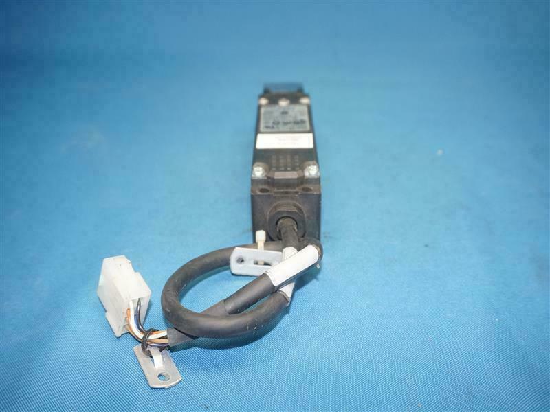 IDEC HS5ED7Y HS5ED7Y Safety Door Lock Switch 30 Days Warranty Fast