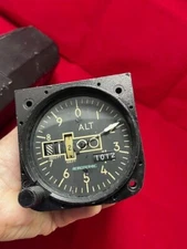 DASSAULT MIRAGE III  ALTIMETER  MILITARY JET AIRCRAFT COCKPIT INSTRUMENT