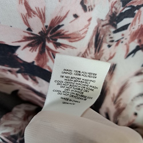 Decjuba Womens Cardigan Size XS/S White Red Floral Flowy - Picture 9 of 9