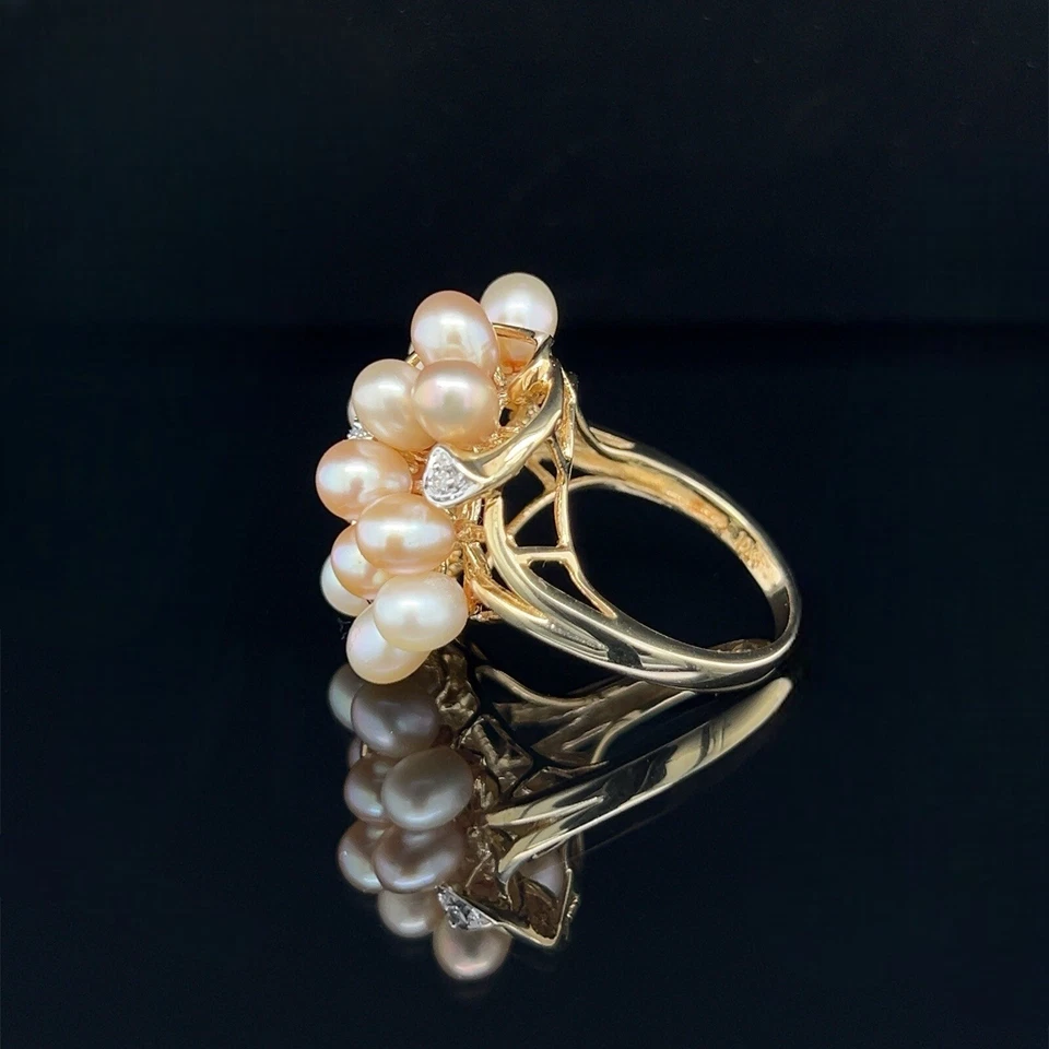 Retro 10K Two-Tone Gold Cultured Pearl Cluster Natural Diamond Cocktail Ring - Image 4 of 4