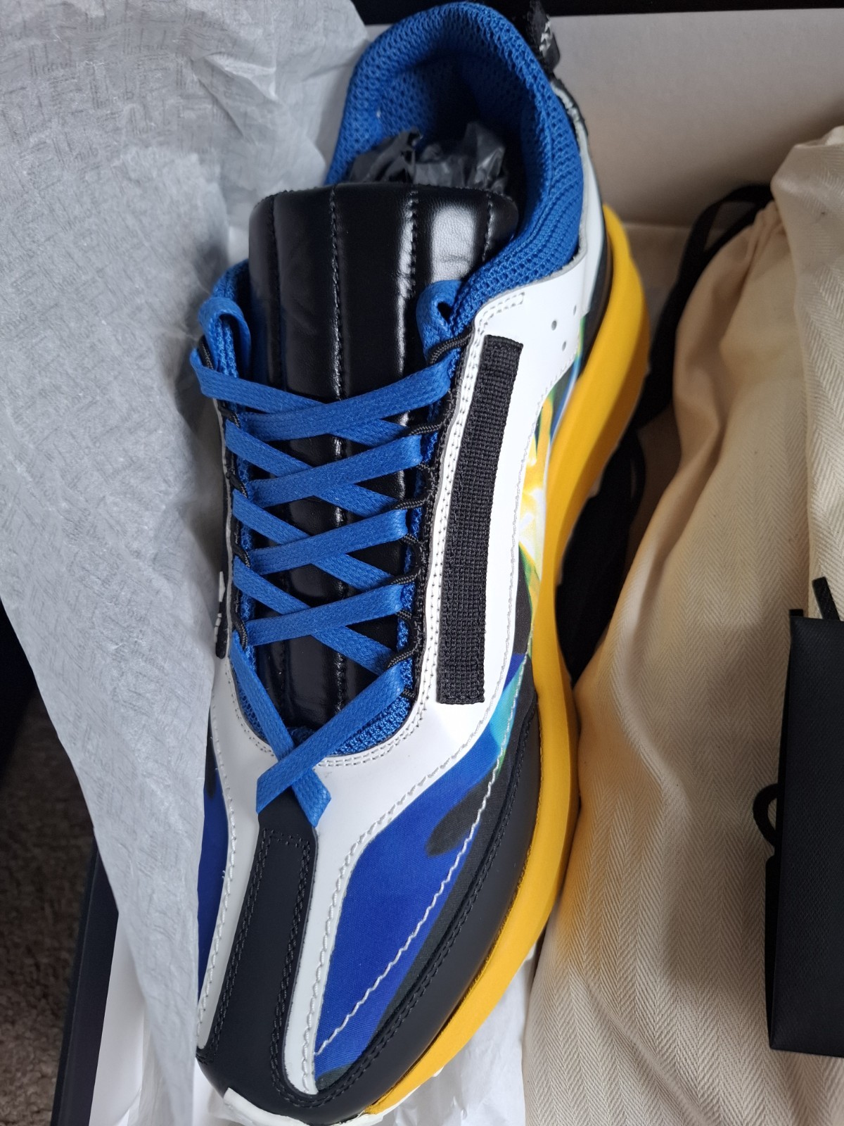 SAOLA Scarpe da ginnastica Dunhill uomo UK 8 Aerial Runner CE scamosciate nuove con scatola blu suola Vibram nuove