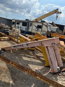 HSI 1/2 Ton Freestanding Base Mounted Jib Crane, "10'-0" Span x "10'-0" HUB