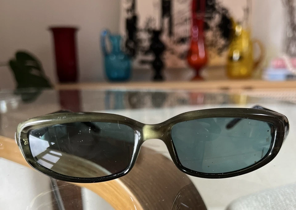 Gafas de sol italianas elegantes oliva, tinte azul Jet Set hechas en Italia Laura Giugiaro Foto 4 de 4