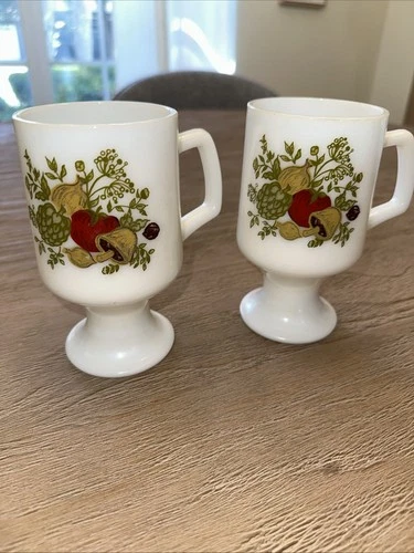 Vintage Corning Ware Coffee Mugs Cups Set of 2 Spice of Life Milk Glass Pedestal