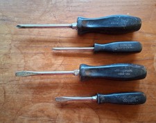 Lot Of 4 Snapon Hard Black Handle Screwdrivers Usa Flat And Phillips