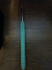 Woobles Bonnie Teal color Ergonomic Crochet Hooks 4mm