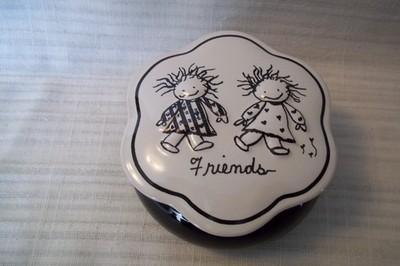 Enesco Children Of The Inner Light ''FRIENDS''  Keepsake Trinket